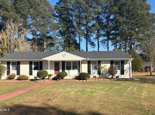 103 Springlake Dr, Murfreesboro, NC 27855