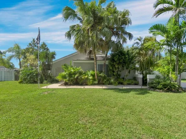 15391 SW 155th Ter, Miami, FL 33187