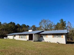 405 N Broughton St, Ailey, GA 30410