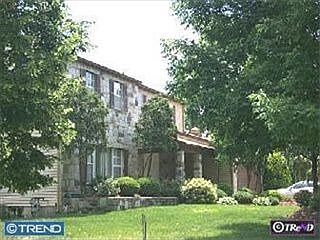 2nd image of 33 Lakeview Dr