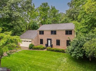9336 Heather Glen Dr, Alexandria, VA 22309
