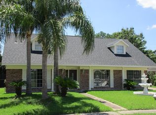 2904 Burke Rd, Pasadena, TX 77502