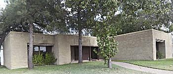 1st image of 101 E Avenue B
