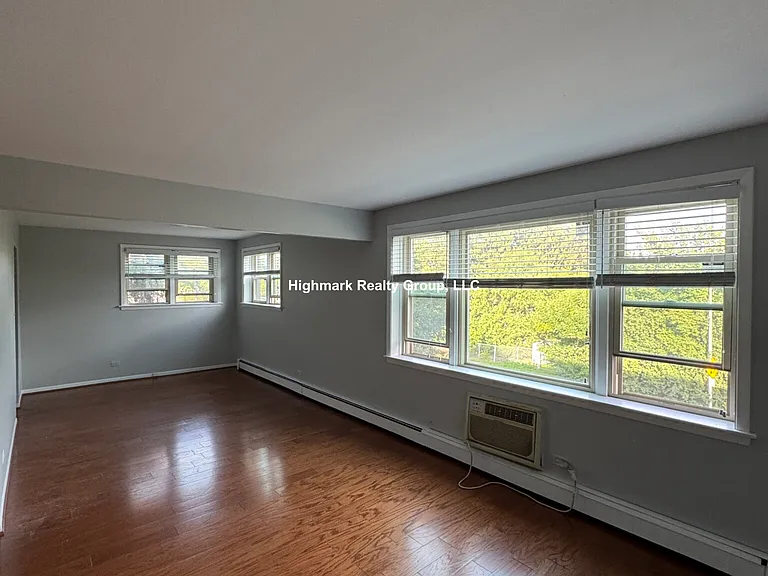 8644 Skokie Blvd #302A — Photo 3
