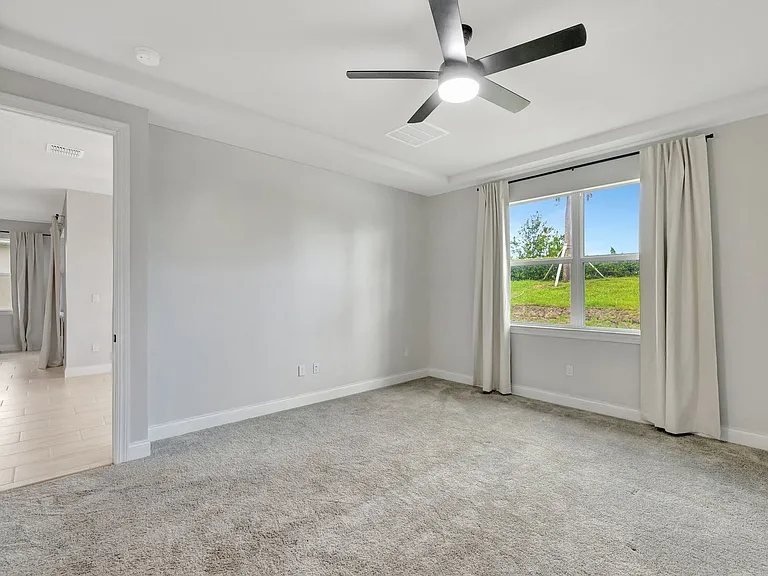 8606 Dahlia Cir — Photo 16