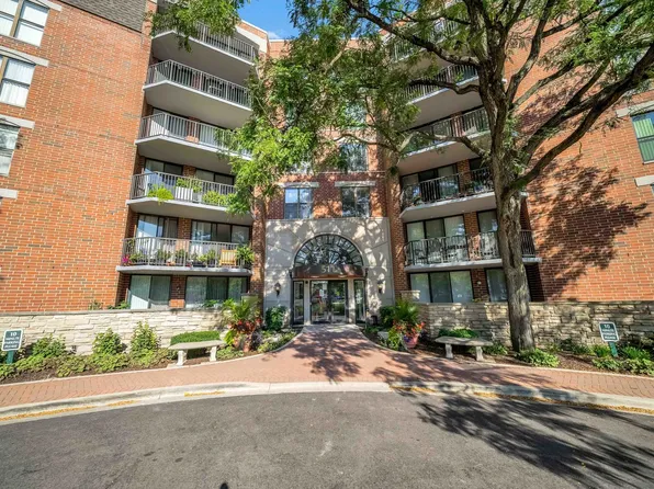 511 Aurora Ave Unit 513, Naperville, IL 60540
