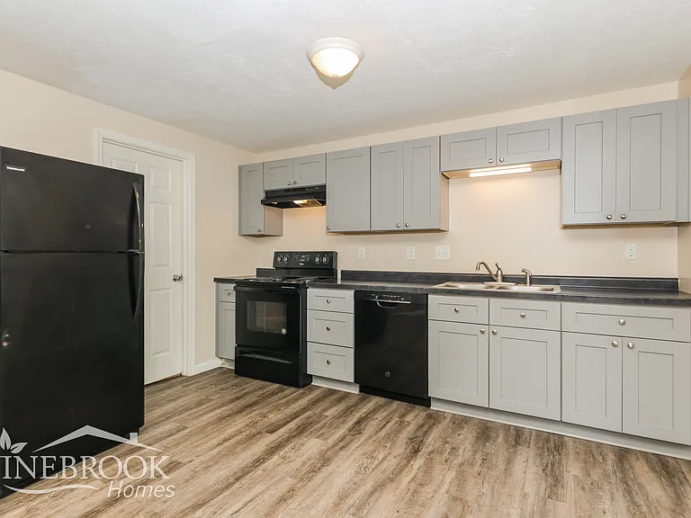 7649 Mount Hood Dr — Photo 8