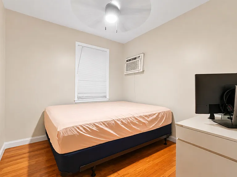108 Withers St #1 — Photo 15