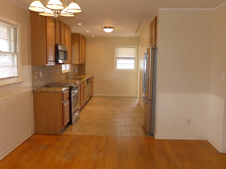 93 Great Lake Dr — Photo 6