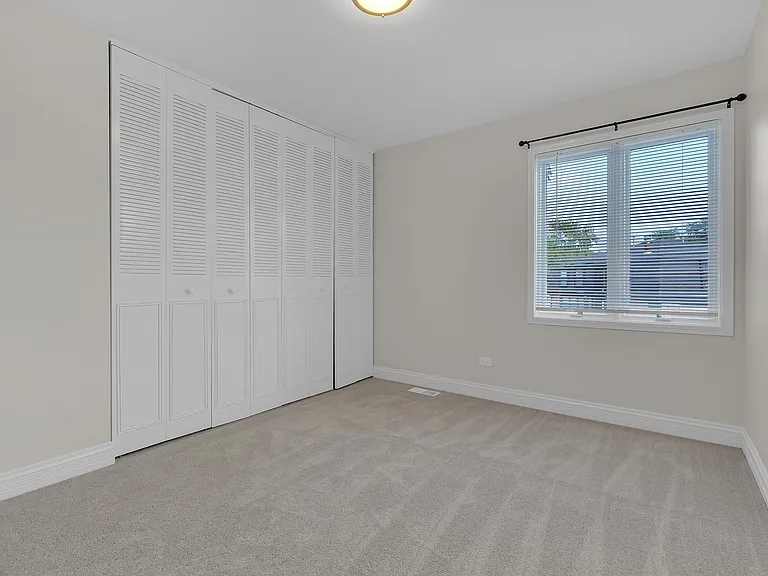 608 Inverrary Ln #608 — Photo 19
