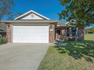 10420 Trevino Ln, Benbrook, TX 76126