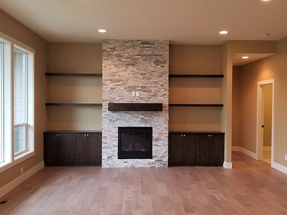 3rd image of 16904 NE 28th Way