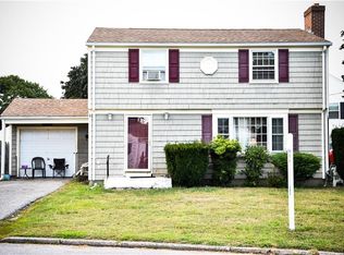 270 Burnside Ave, Riverside, RI 02915