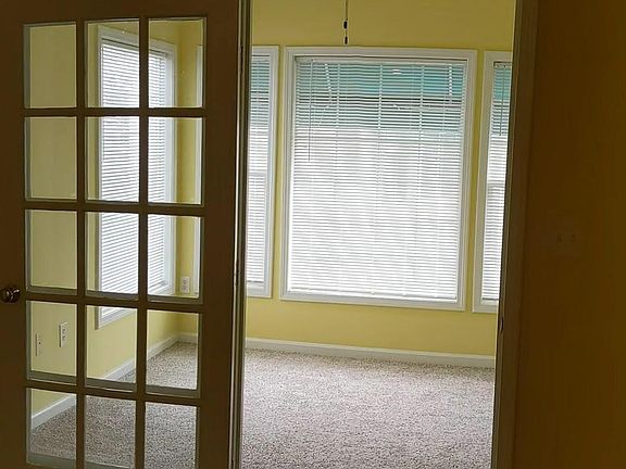 2nd image of 9760 Leyland Dr Unit 11