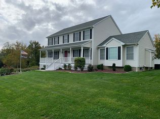 560 Upper Grassy Hill Rd, Woodbury, CT 06798