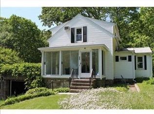 223 Chestnut St, Uxbridge, MA 01569
