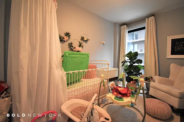 Rented by Bold New York | media 103