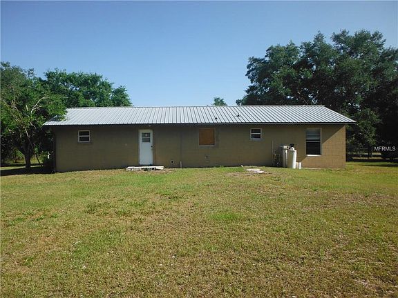 3rd image of 4549 SE Navajo Dr