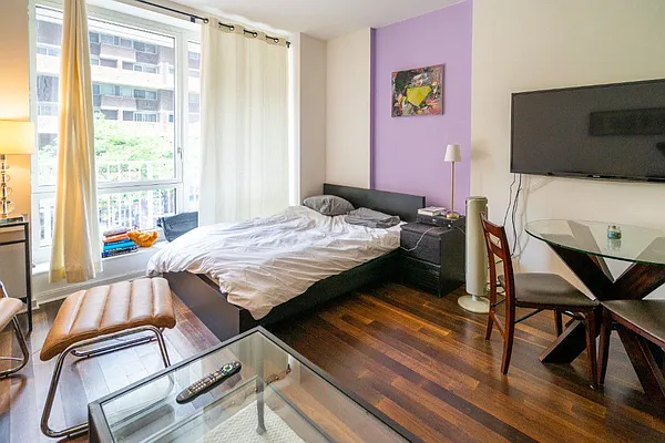 Rented by HOME RESIDENTIAL LLC | media 2