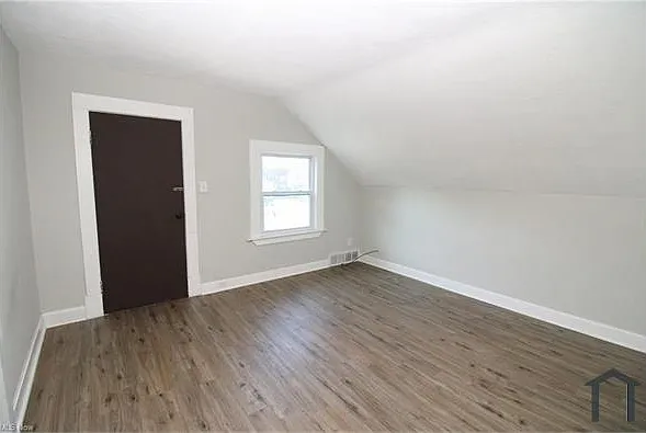 3635 Erin Ave #UPPER — Photo 7