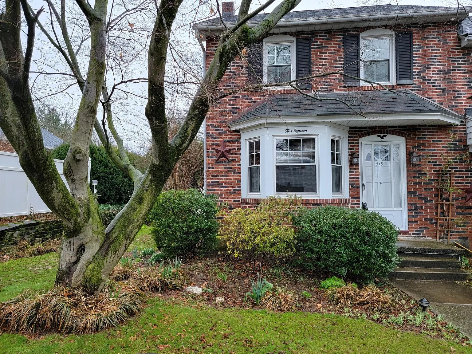 3 bed, 1252 sqft, $1,795 — Photo 1
