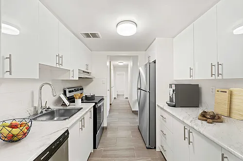 1275 Elgin St Photo 1
