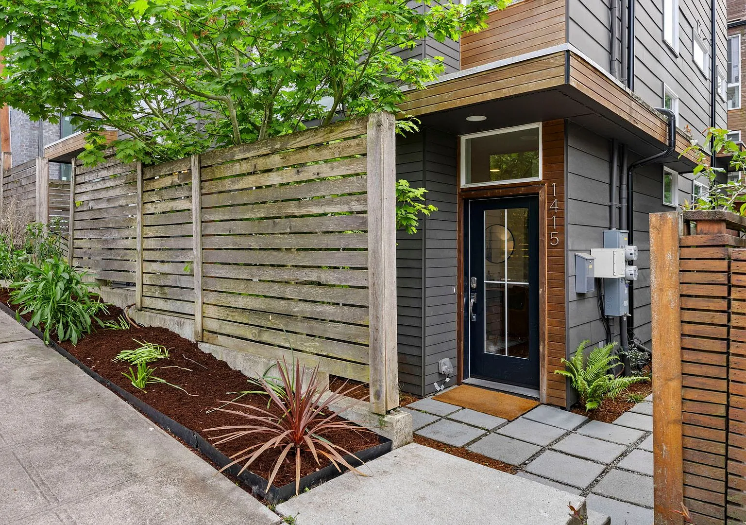 3Bd/2Ba Seattle Townhome — Photo 1