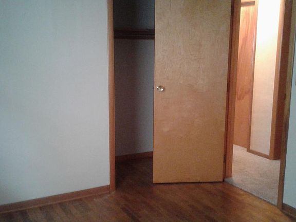4th image of 130 E Water St APT 5