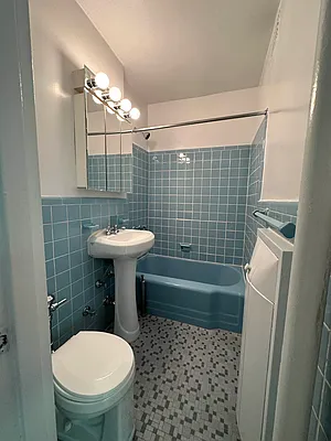 Rented by Bond New York | media 9