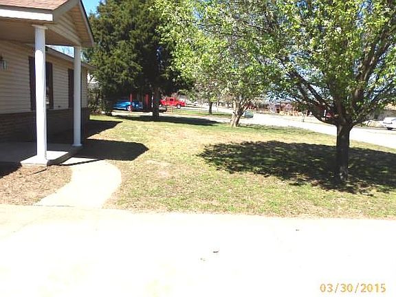 2nd image of 105 Cherry St