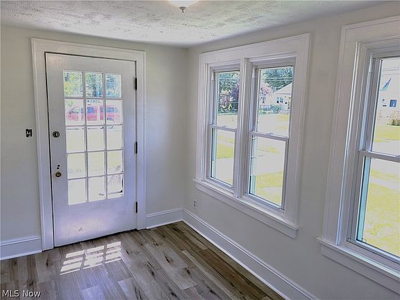 5th image of 3383 W 231st St