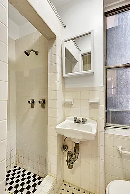 Rented by Cooper & Cooper Real Estate | media 1