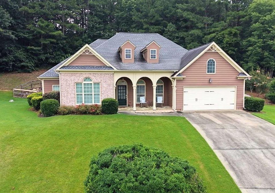 1st image of 15 Isabella Ct NE