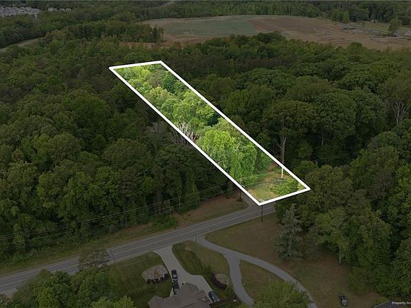 3rd image of 313 Skeet Club Rd