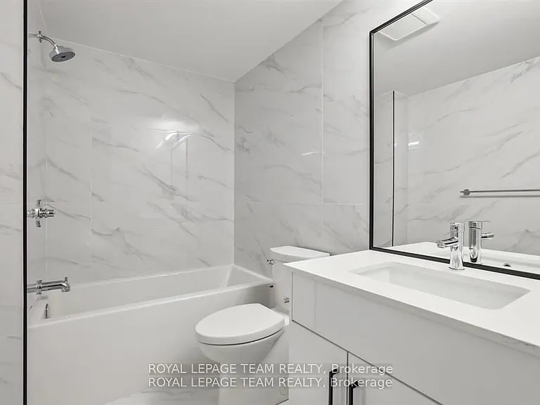47 Grosvenor Ave #1 — Photo 14