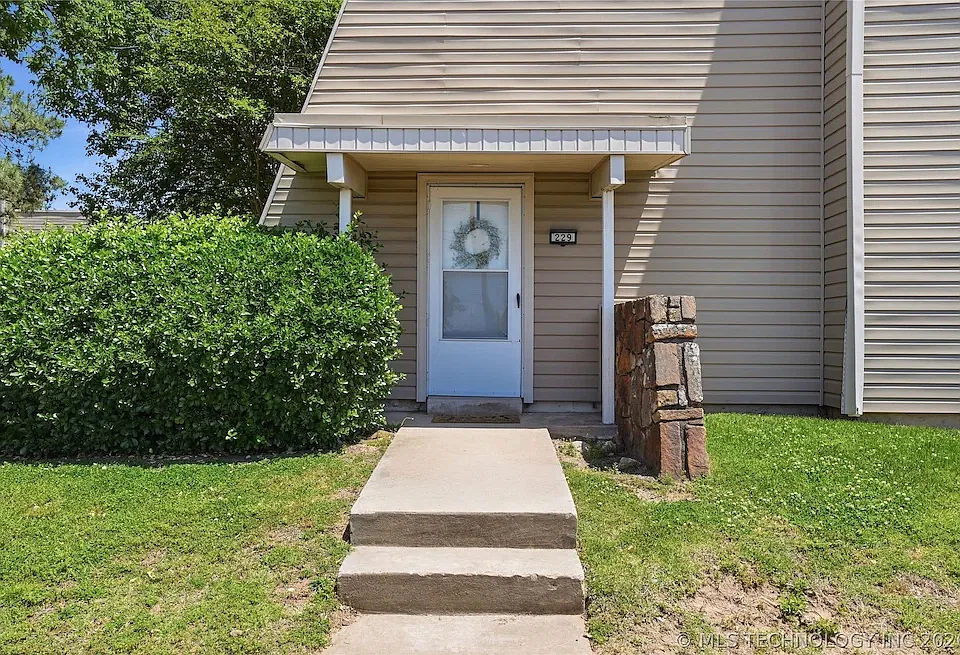 7401 S Yale Ave #229
