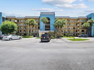 2786 Tennis Club Dr APT 208, West Palm Beach, FL 33417