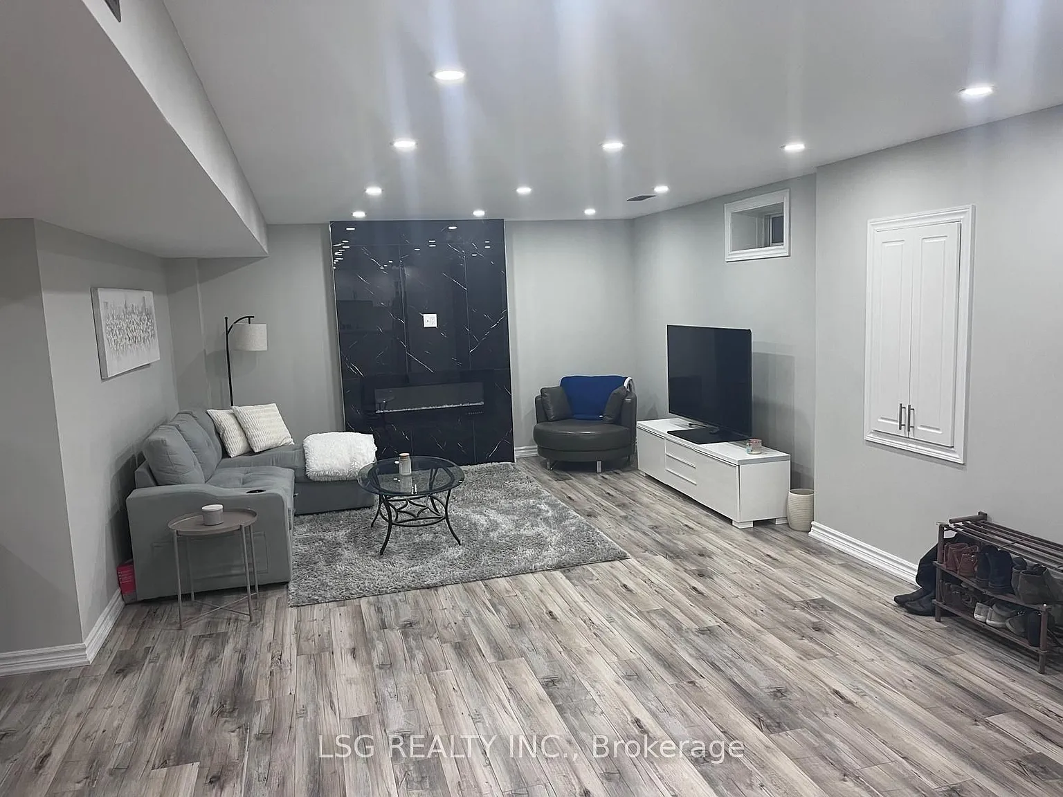 2 bed, $2,200 — Photo 2