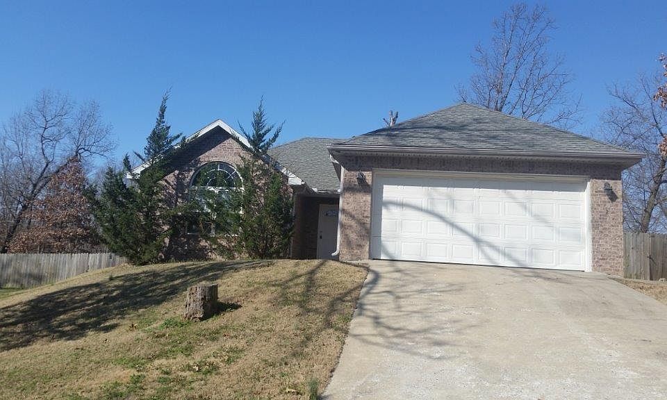 1st image of 2 Tonya Ln