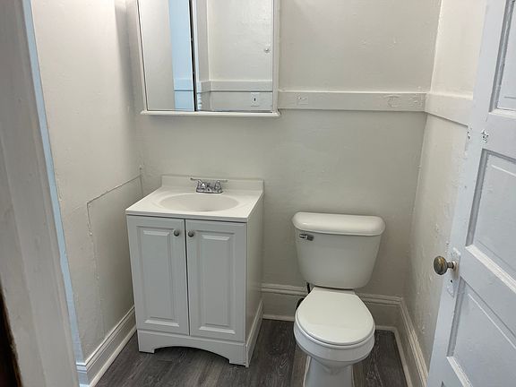 3rd image of 2512 N 41st St #2512