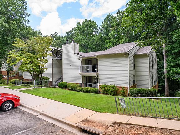 2nd image of 205 Gables Dr #0