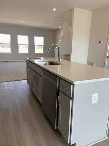 289 Huntwell West Ave — Photo 10