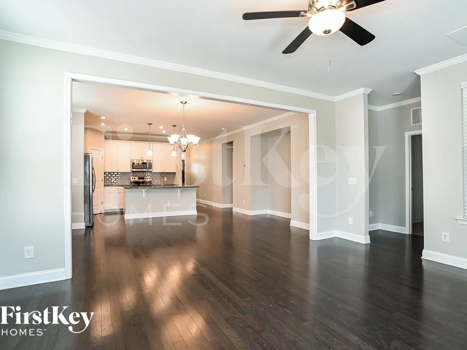 3 bed, 2.5 bath, 1943 sqft, $2,690 — Photo 3