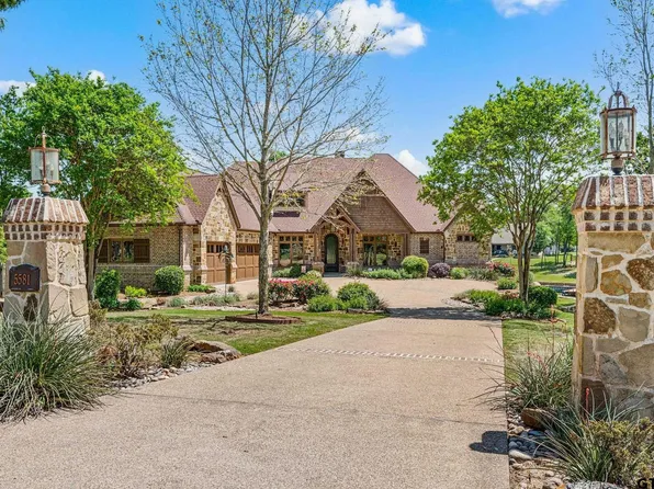 5581 Nancy Dr, Chandler, TX 75758