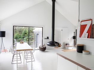 71 City Point Rd, Vinalhaven, ME 04863