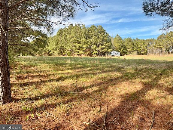 3rd image of Ragged Point Rd