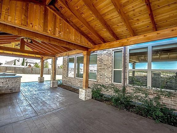 5th image of 2921 N Umberland Dr