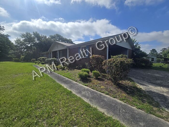 1st image of 314 Steele Rd