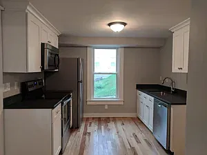 2 bed, 785 sqft, $1,550 — Photo 3
