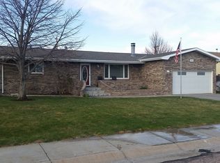 1590 Yucca Dr, Gering, NE 69341